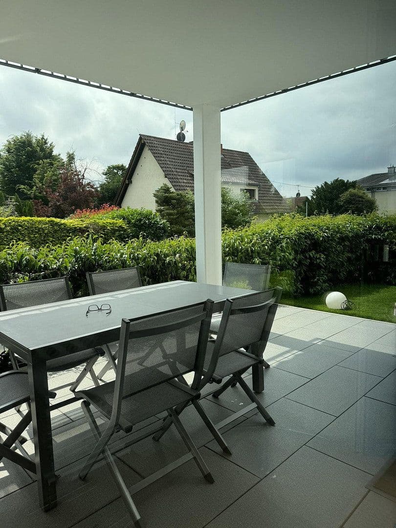 Predaj bytu 3-izbový 102 m², Steinbach (Taunus), Hesensko Predaj bytu 3-izbový 102 m², Steinbach (Taunus), Hesensko