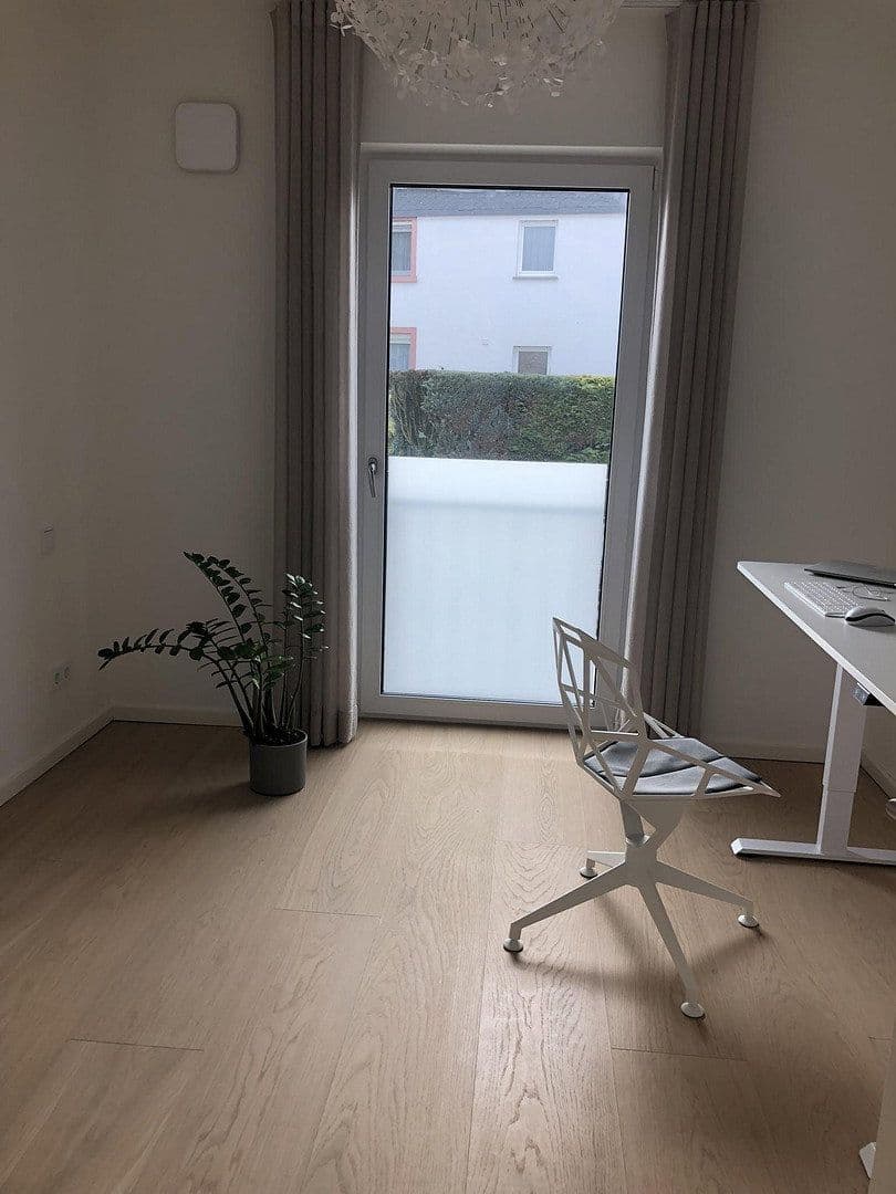 Predaj bytu 3-izbový 102 m², Steinbach (Taunus), Hesensko Predaj bytu 3-izbový 102 m², Steinbach (Taunus), Hesensko