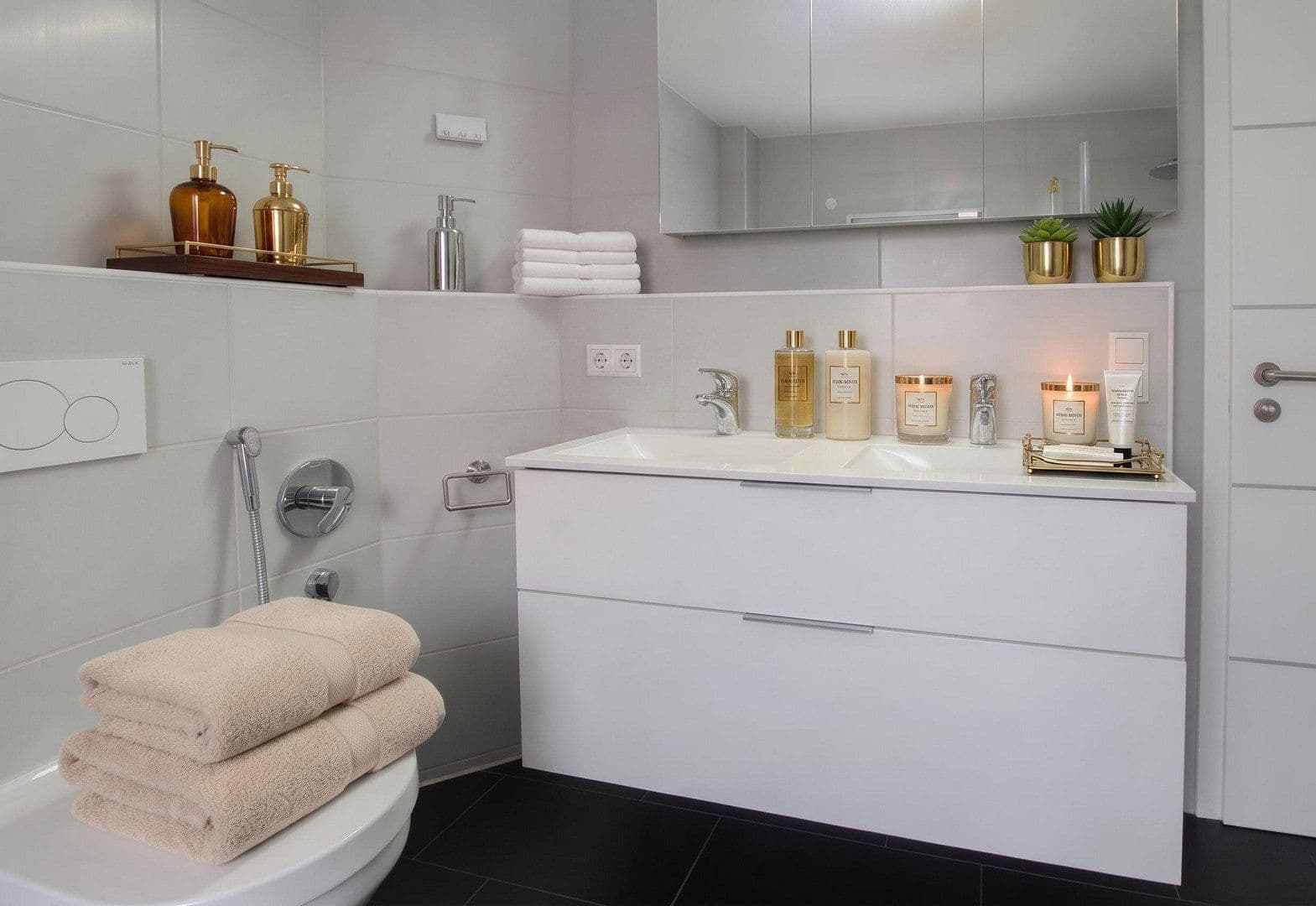 Predaj domu 190 m², pozemok 217 m², Heilbronn, Bádensko-Wurttembersko Predaj domu 190 m², pozemok 217 m², Heilbronn, Bádensko-Wurttembersko