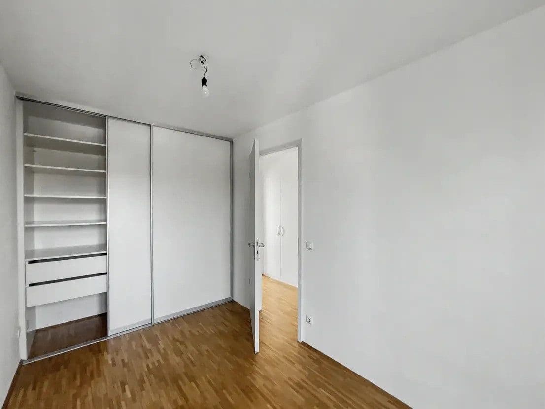 Predaj bytu 3-izbový 120 m², Frankfurt, Hesensko Predaj bytu 3-izbový 120 m², Frankfurt, Hesensko