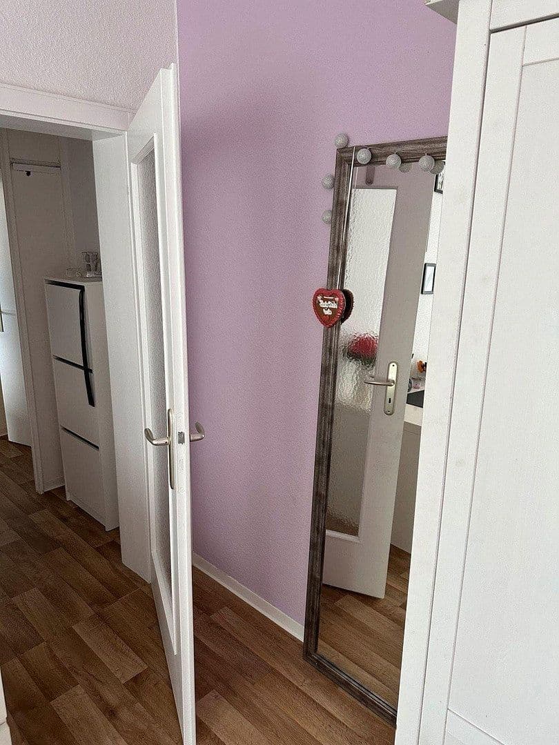 Prenájom bytu 2-izbový 58 m², 10365, Berlín Prenájom bytu 2-izbový 58 m², 10365, Berlín