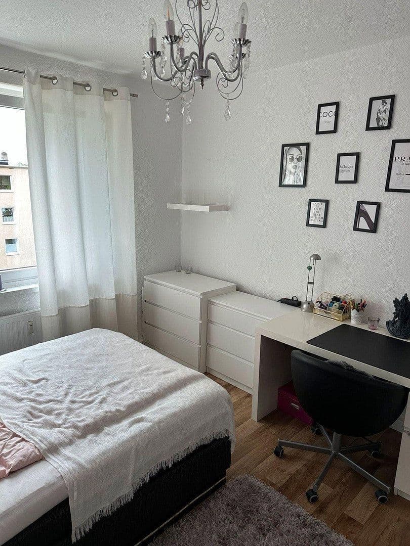 Prenájom bytu 2-izbový 58 m², 10365, Berlín Prenájom bytu 2-izbový 58 m², 10365, Berlín