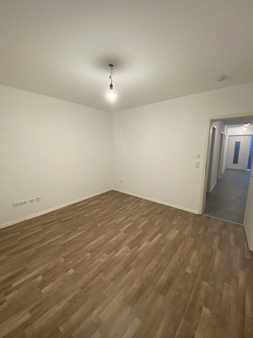 Prenájom bytu 3-izbový 91 m², Königsberger Str. 29, Wipperfürth, Severné Porýnie - Westfálsko Prenájom bytu 3-izbový 91 m², Königsberger Str. 29, Wipperfürth, Severné Porýnie - Westfálsko
