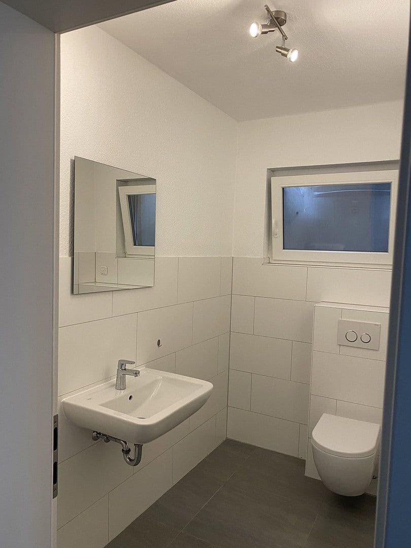 Prenájom bytu 3-izbový 91 m², Königsberger Str. 29, Wipperfürth, Severné Porýnie - Westfálsko Prenájom bytu 3-izbový 91 m², Königsberger Str. 29, Wipperfürth, Severné Porýnie - Westfálsko