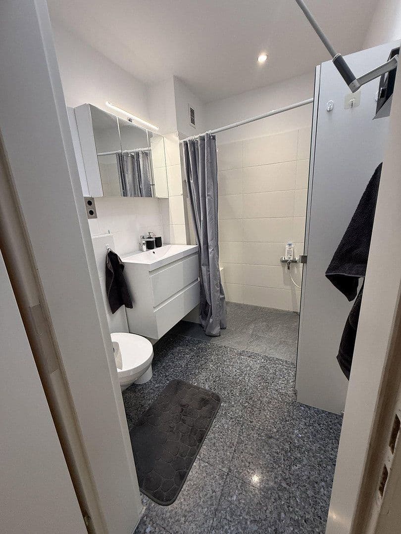 Prenájom bytu 3-izbový 60 m², Wiesbaden, Hesensko Prenájom bytu 3-izbový 60 m², Wiesbaden, Hesensko