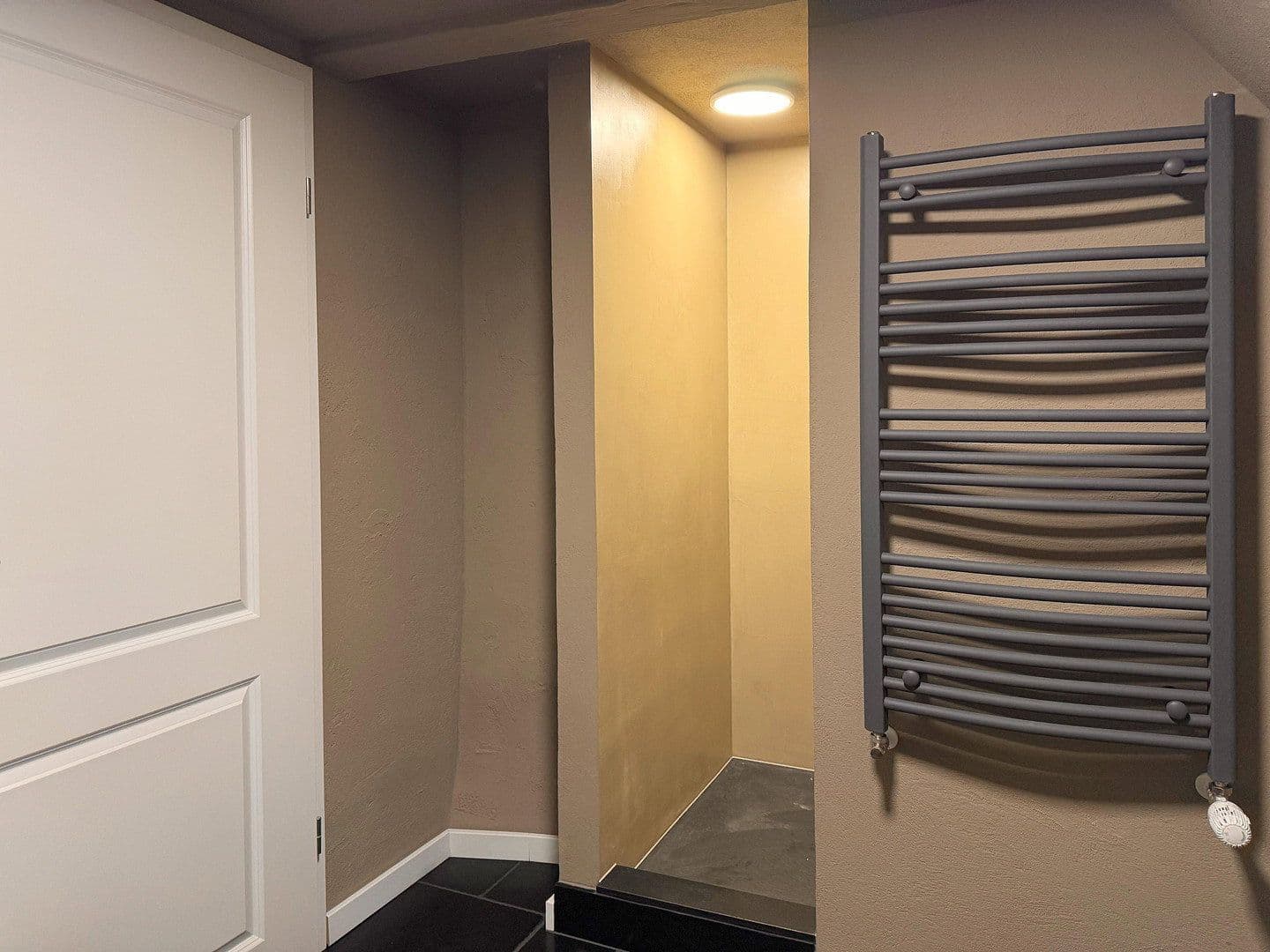 Predaj domu 180 m², pozemok 970 m², Balje, Dolné Sasko Predaj domu 180 m², pozemok 970 m², Balje, Dolné Sasko