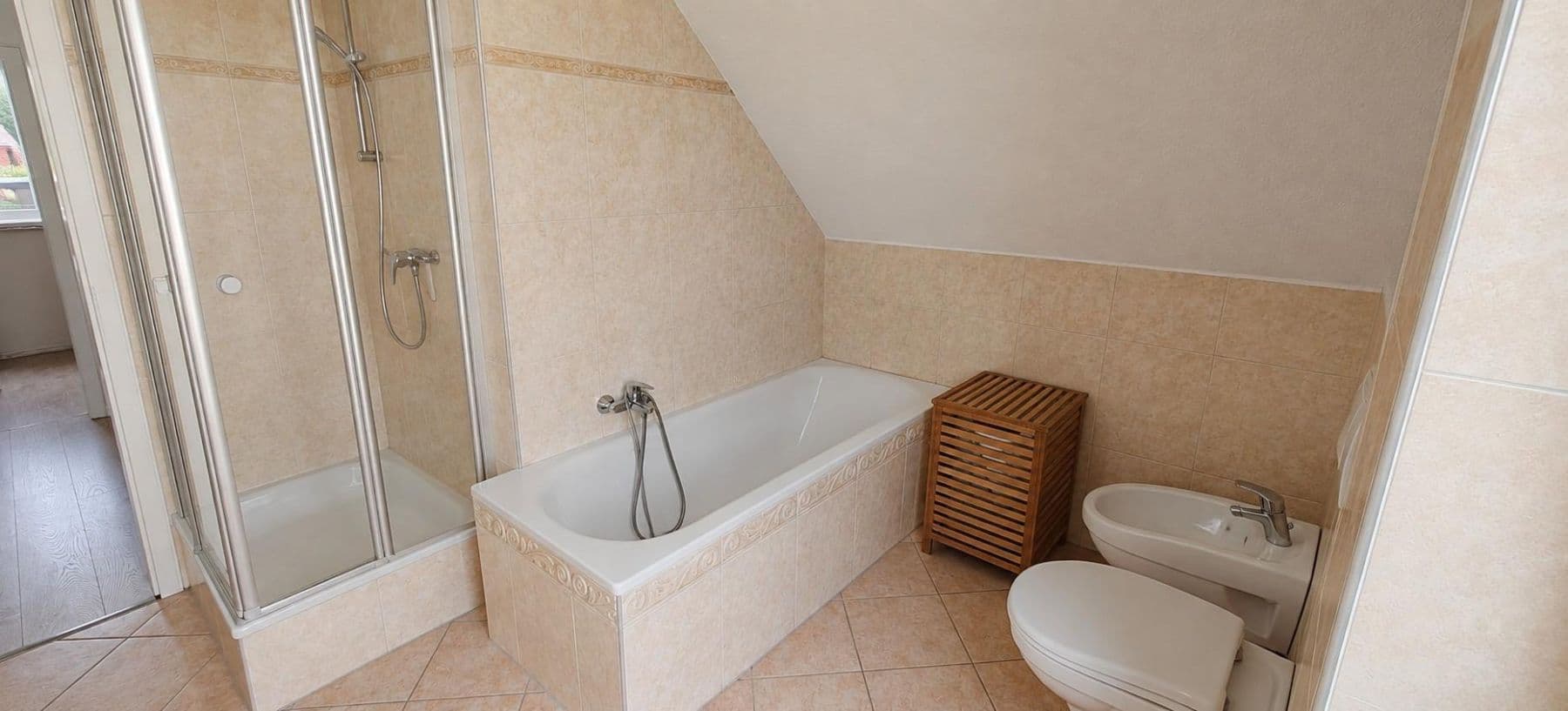 Predaj domu 128 m², pozemok 396 m², Buchholz in der Nordheide, Dolné Sasko Predaj domu 128 m², pozemok 396 m², Buchholz in der Nordheide, Dolné Sasko