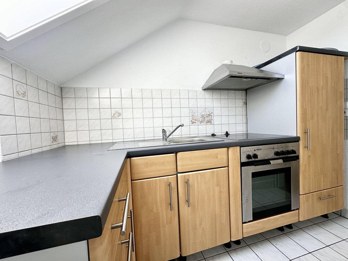 Prenájom bytu 17 m², Haldenweg 16, Lörrach, Bádensko-Wurttembersko Prenájom bytu 17 m², Haldenweg 16, Lörrach, Bádensko-Wurttembersko
