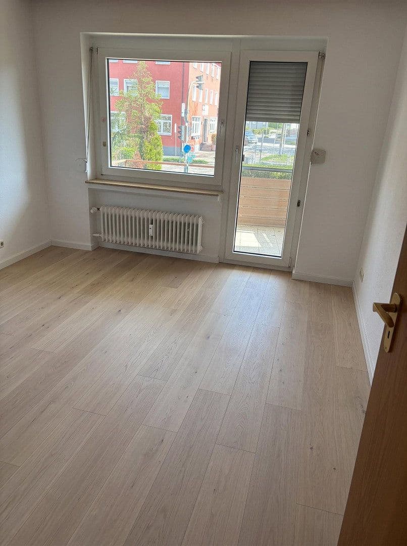 Prenájom bytu 3-izbový 68 m², Ludwigsburg, Bádensko-Wurttembersko Prenájom bytu 3-izbový 68 m², Ludwigsburg, Bádensko-Wurttembersko