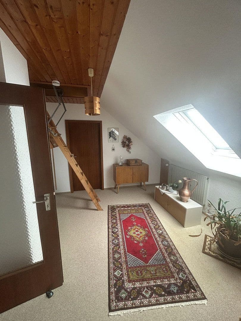 Predaj domu 145 m², pozemok 704 m², Schlat, Bádensko-Wurttembersko Predaj domu 145 m², pozemok 704 m², Schlat, Bádensko-Wurttembersko
