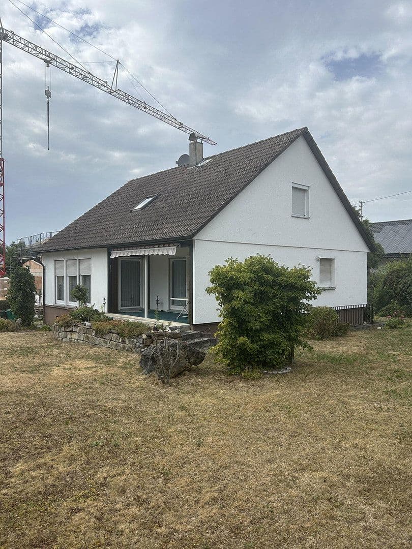 Predaj domu 145 m², pozemok 704 m², Schlat, Bádensko-Wurttembersko Predaj domu 145 m², pozemok 704 m², Schlat, Bádensko-Wurttembersko