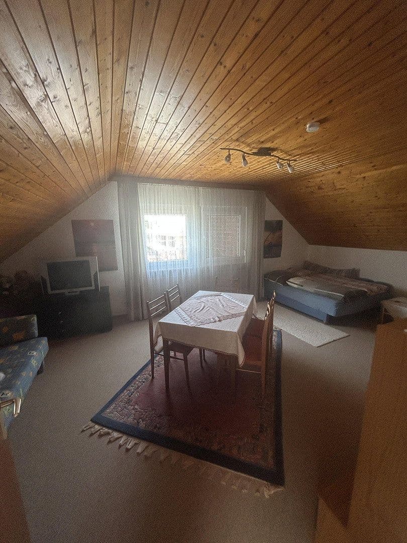 Predaj domu 145 m², pozemok 704 m², Schlat, Bádensko-Wurttembersko Predaj domu 145 m², pozemok 704 m², Schlat, Bádensko-Wurttembersko