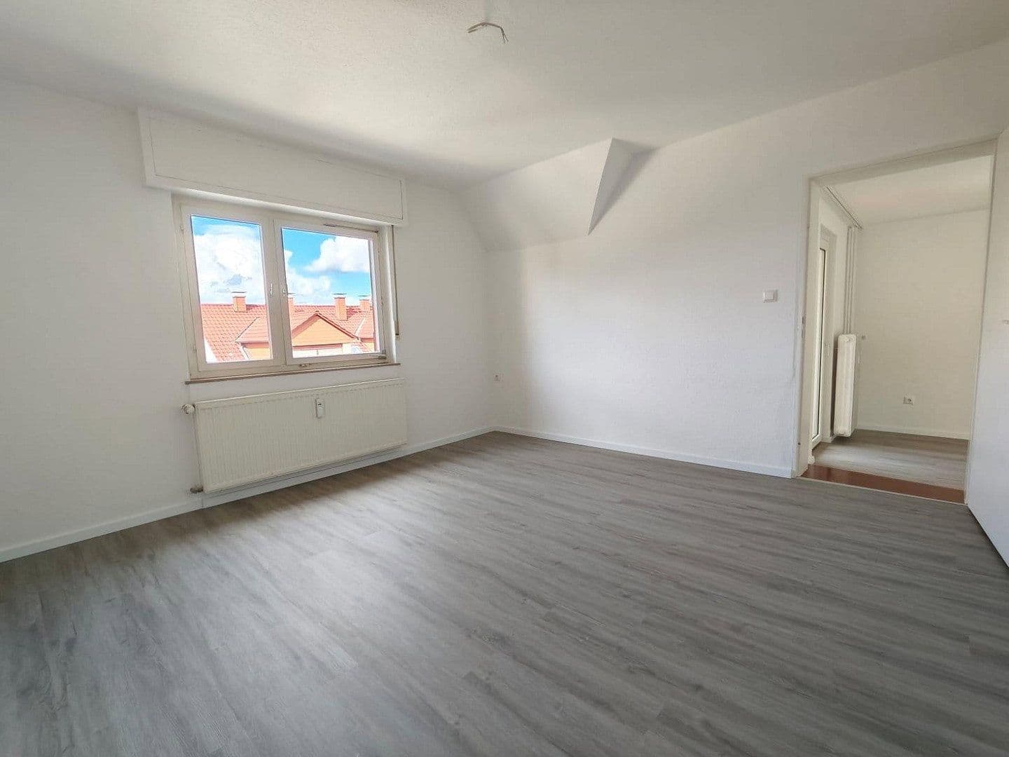 Prenájom bytu 4-izbový 97 m², Emrichruhstraße 41, Mainz, Porýnie-Falcko Prenájom bytu 4-izbový 97 m², Emrichruhstraße 41, Mainz, Porýnie-Falcko