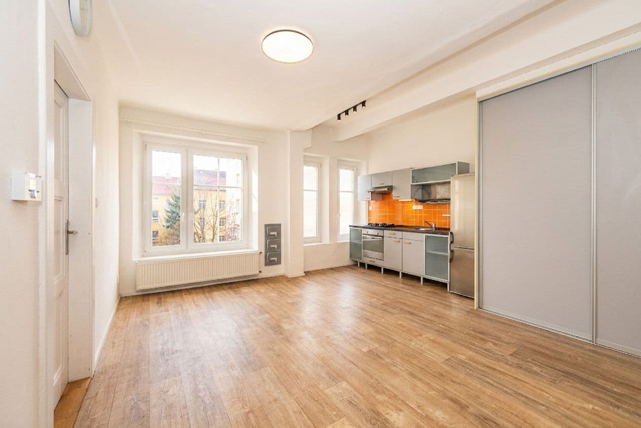 Prenájom bytu 2-izbový 48 m², Františka Kadlece, Praha, Praha Prenájom bytu 2-izbový 48 m², Františka Kadlece, Praha, Praha