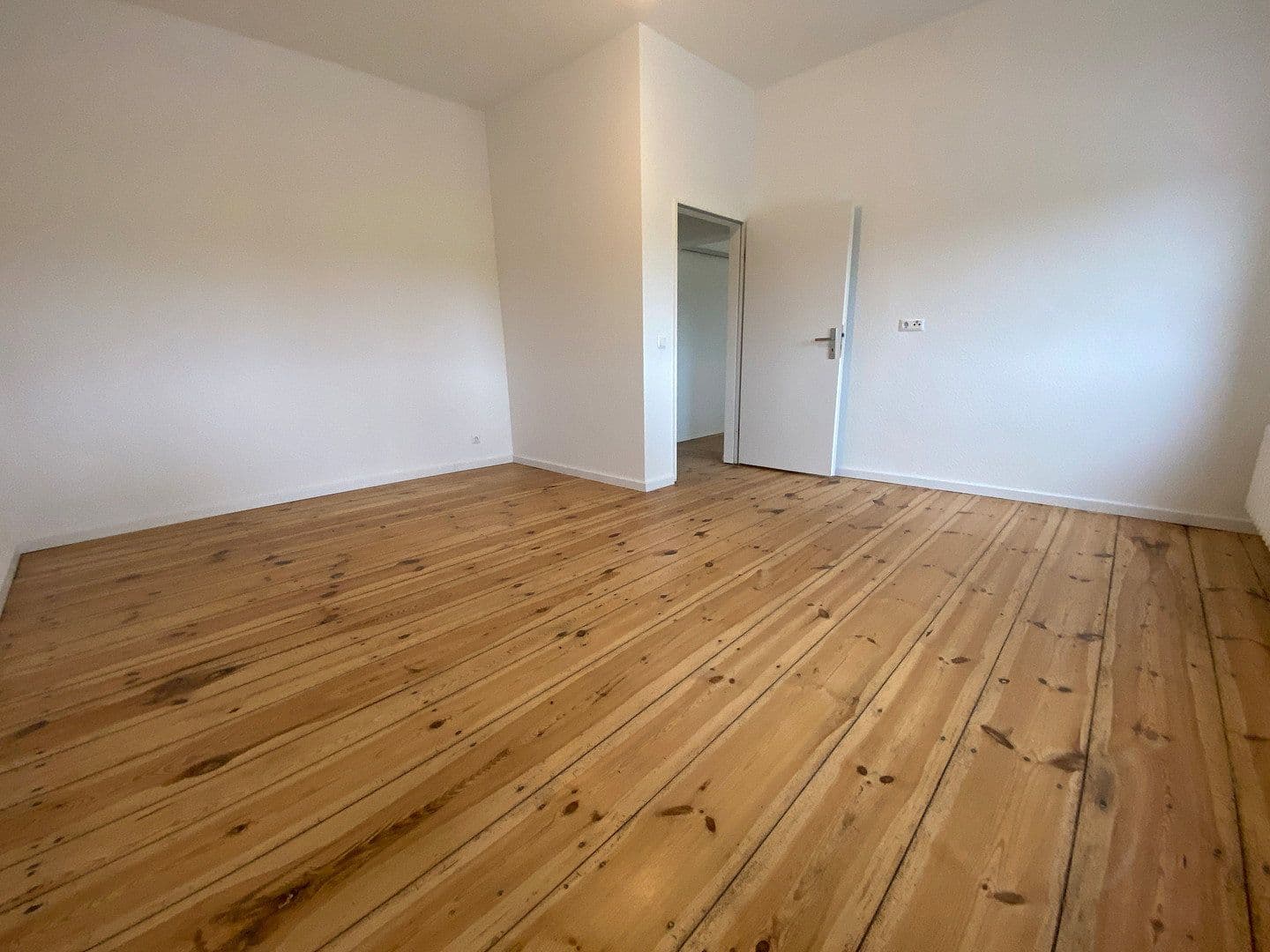 Predaj domu 299 m², pozemok 5.806 m², Mittenwalde, Brandenbursko Predaj domu 299 m², pozemok 5.806 m², Mittenwalde, Brandenbursko