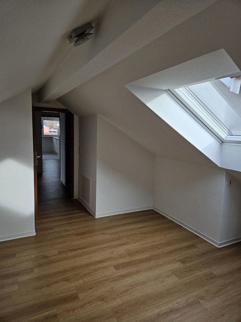 Prenájom bytu 2-izbový 65 m², Salach, Bádensko-Wurttembersko Prenájom bytu 2-izbový 65 m², Salach, Bádensko-Wurttembersko