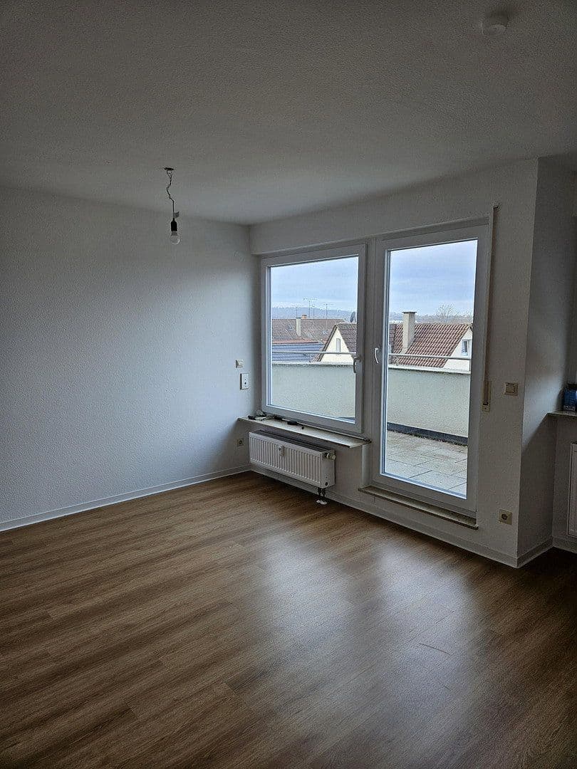 Prenájom bytu 2-izbový 65 m², Salach, Bádensko-Wurttembersko Prenájom bytu 2-izbový 65 m², Salach, Bádensko-Wurttembersko