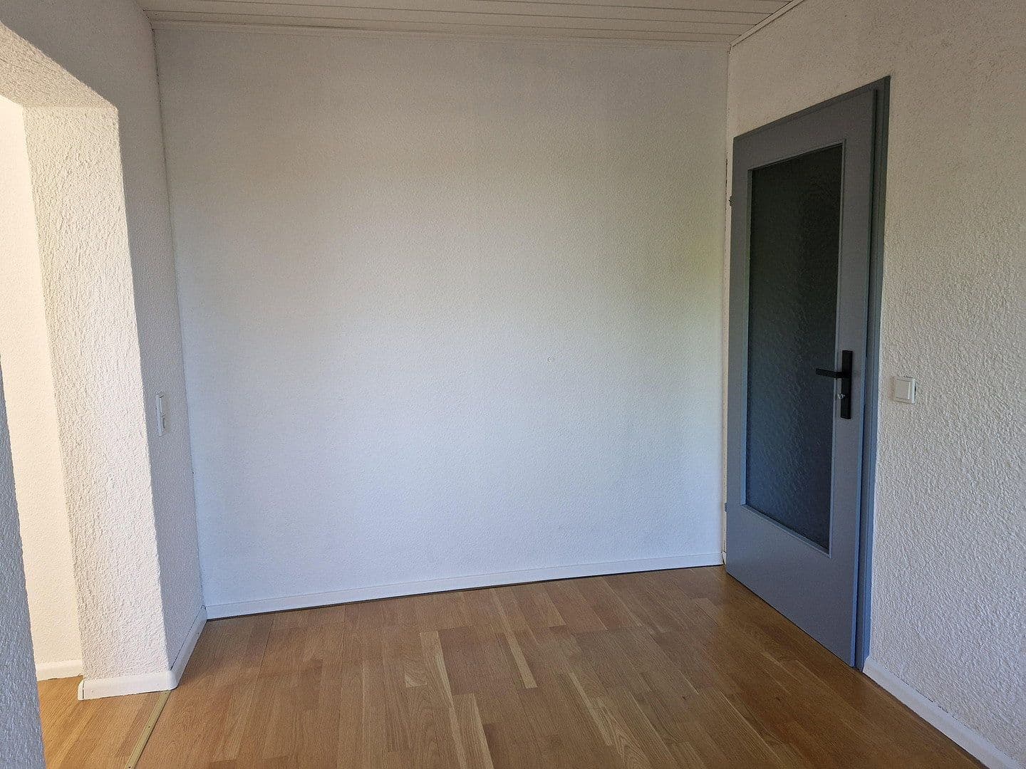 Prenájom bytu 4-izbový 107 m², Ludwigshafen pfingstweide, Porýnie-Falcko Prenájom bytu 4-izbový 107 m², Ludwigshafen pfingstweide, Porýnie-Falcko