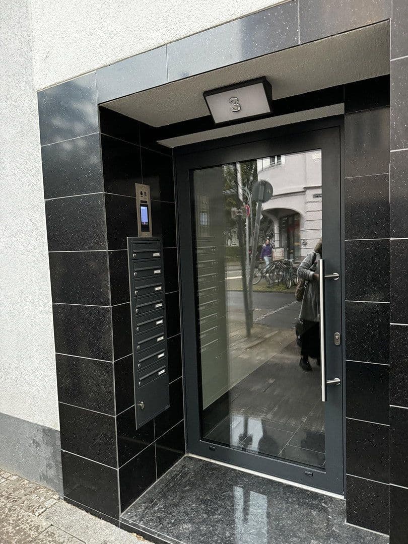 Prenájom bytu 2-izbový 70 m², Düsseldorfer Strasse 3, Köln, Severné Porýnie - Westfálsko Prenájom bytu 2-izbový 70 m², Düsseldorfer Strasse 3, Köln, Severné Porýnie - Westfálsko