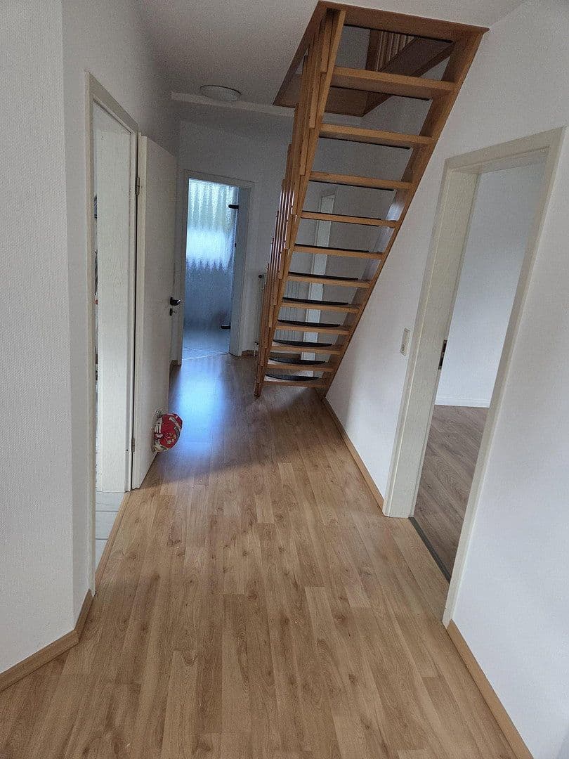 Prenájom bytu 3-izbový 115 m², Thedinghausen, Dolné Sasko Prenájom bytu 3-izbový 115 m², Thedinghausen, Dolné Sasko