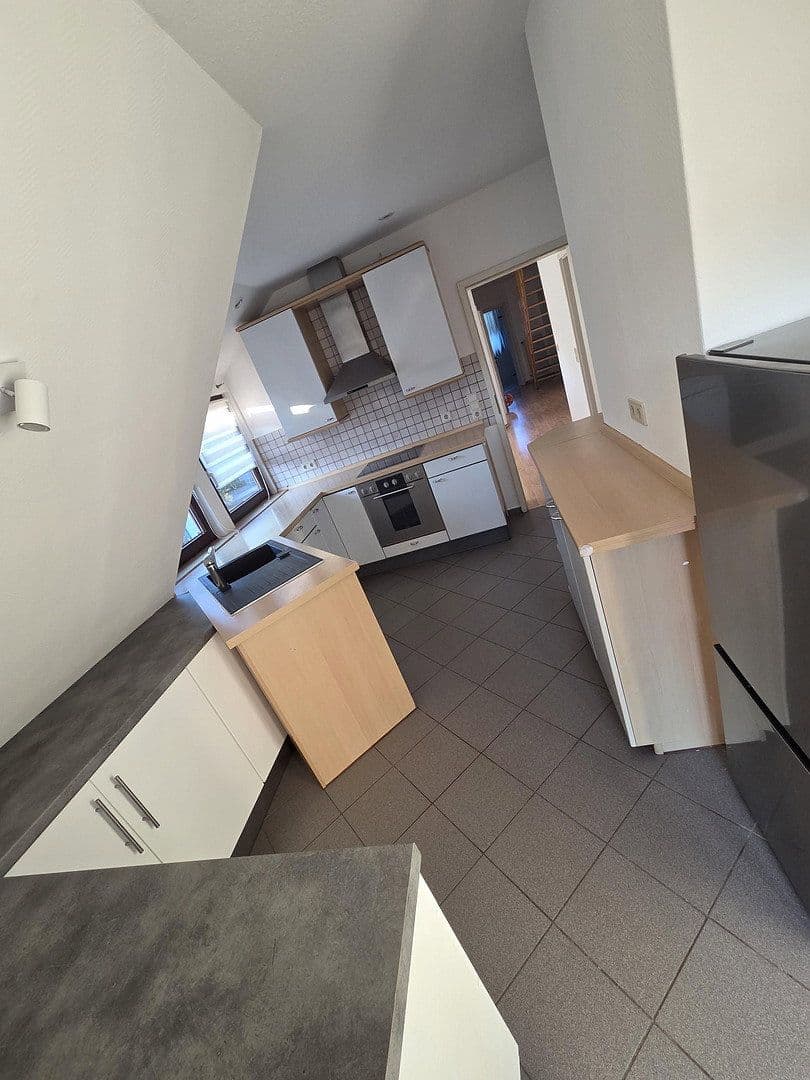 Prenájom bytu 3-izbový 115 m², Thedinghausen, Dolné Sasko Prenájom bytu 3-izbový 115 m², Thedinghausen, Dolné Sasko