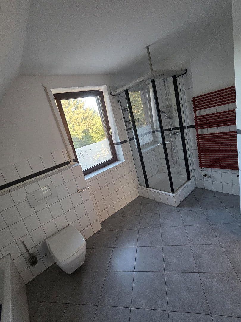 Prenájom bytu 3-izbový 115 m², Thedinghausen, Dolné Sasko Prenájom bytu 3-izbový 115 m², Thedinghausen, Dolné Sasko