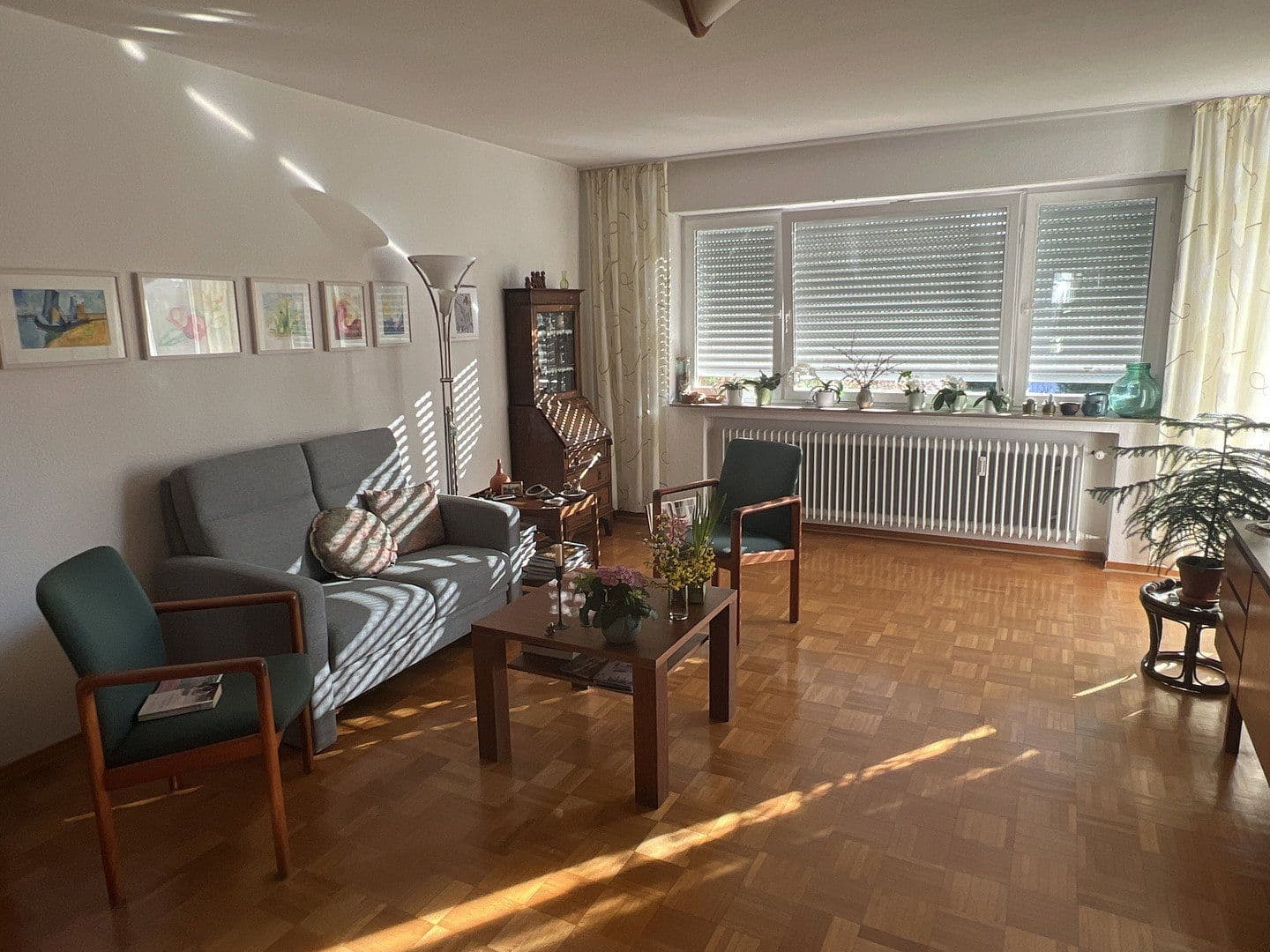 Prenájom bytu 2-izbový 85 m², Friederichstrasse 33 / 37, Korntal-Münchingen, Bádensko-Wurttembersko Prenájom bytu 2-izbový 85 m², Friederichstrasse 33 / 37, Korntal-Münchingen, Bádensko-Wurttembersko