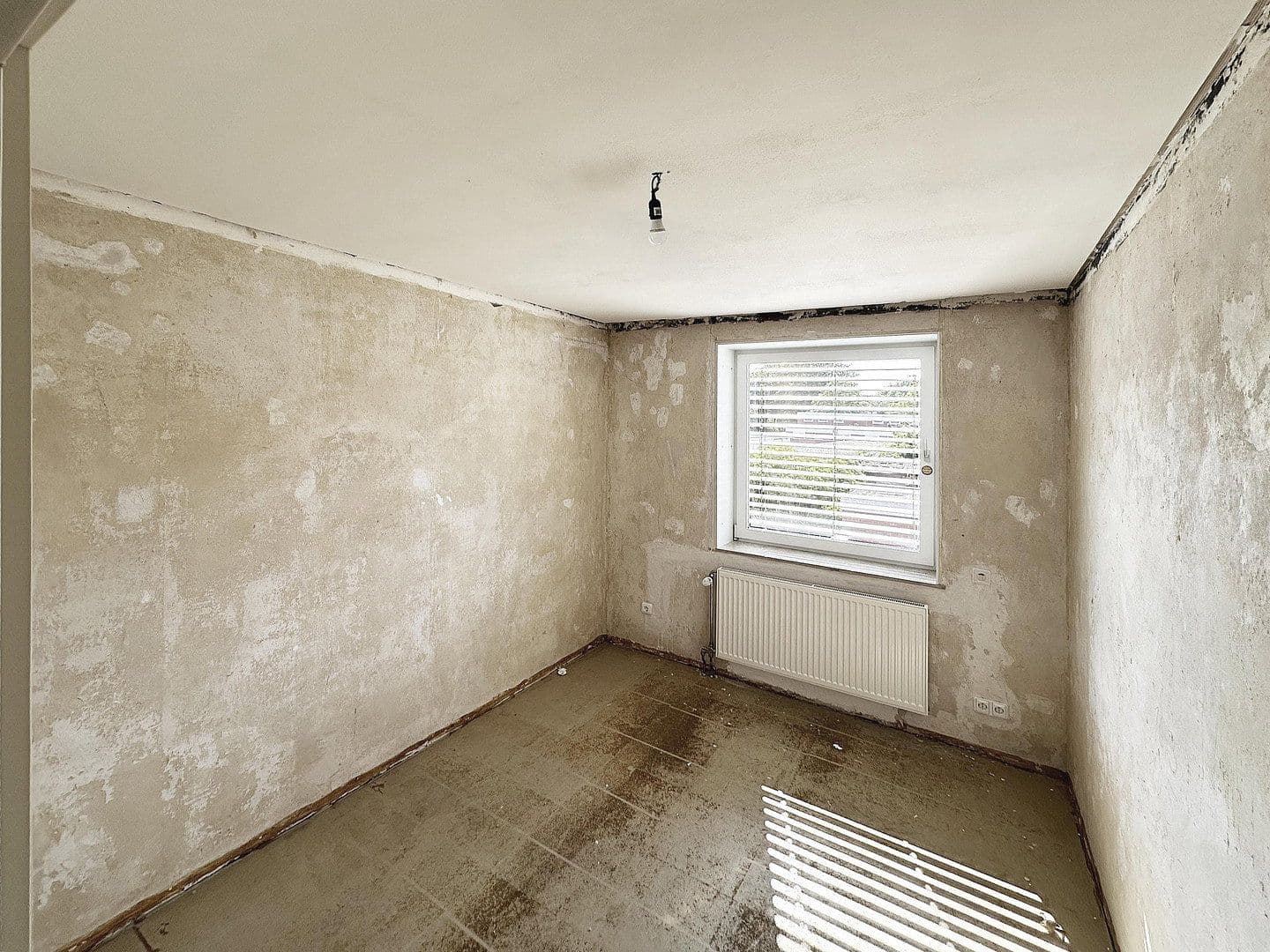 Predaj domu 113 m², pozemok 232 m², Hannover, Dolné Sasko Predaj domu 113 m², pozemok 232 m², Hannover, Dolné Sasko