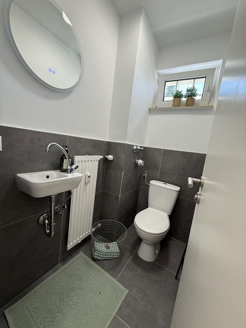 Predaj bytu 3-izbový 80 m², Bert-Brecht-Straße 18, Wiesbaden, Hesensko Predaj bytu 3-izbový 80 m², Bert-Brecht-Straße 18, Wiesbaden, Hesensko
