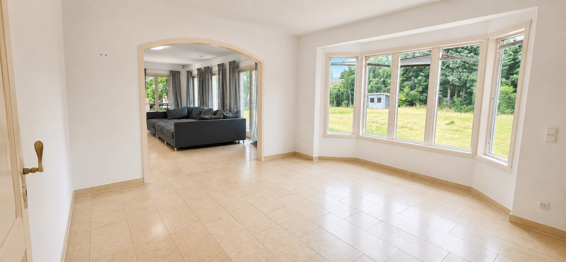 Predaj domu 255 m², pozemok 1.600 m², Waldems, Hesensko Predaj domu 255 m², pozemok 1.600 m², Waldems, Hesensko