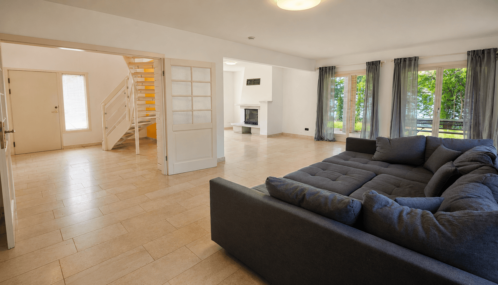 Predaj domu 255 m², pozemok 1.600 m², Waldems, Hesensko Predaj domu 255 m², pozemok 1.600 m², Waldems, Hesensko