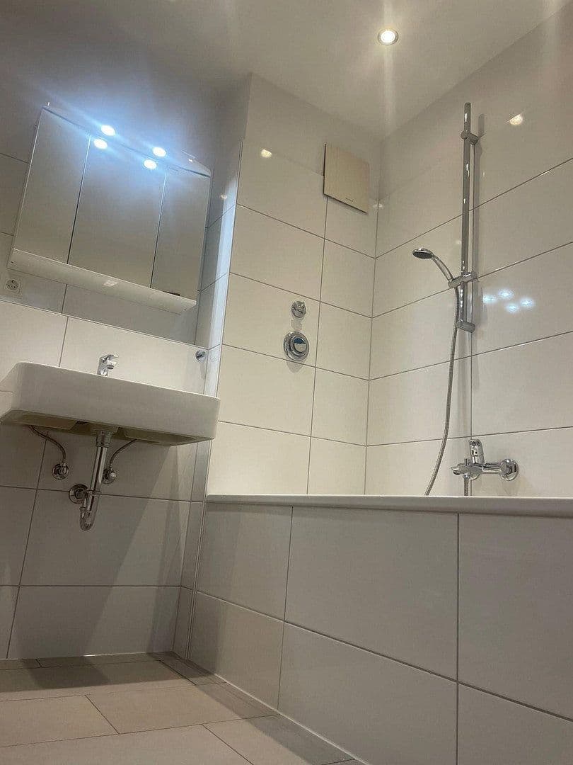 Prenájom bytu 3-izbový 77 m², Schwerte, Severné Porýnie - Westfálsko Prenájom bytu 3-izbový 77 m², Schwerte, Severné Porýnie - Westfálsko