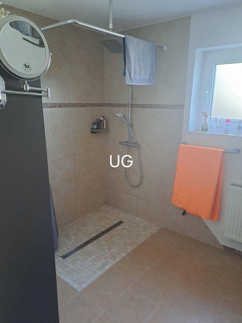 Predaj domu 252 m², pozemok 640 m², Hallauerst. 32, Stühlingen, Bádensko-Wurttembersko Predaj domu 252 m², pozemok 640 m², Hallauerst. 32, Stühlingen, Bádensko-Wurttembersko