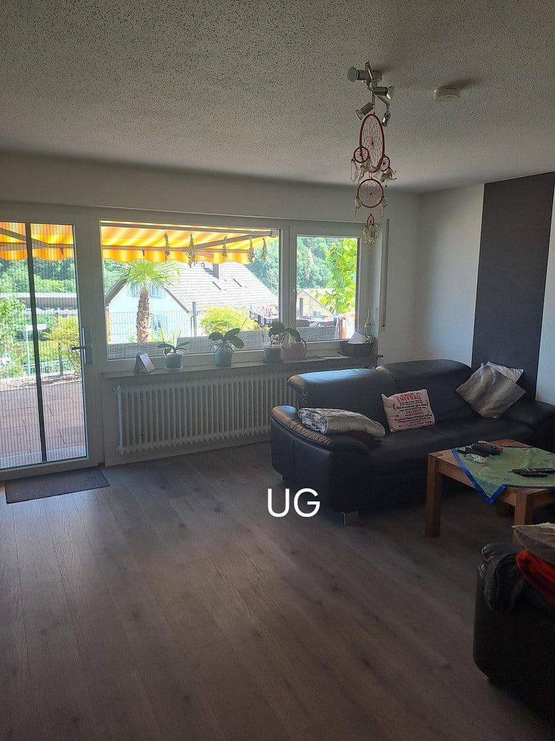 Predaj domu 252 m², pozemok 640 m², Hallauerst. 32, Stühlingen, Bádensko-Wurttembersko Predaj domu 252 m², pozemok 640 m², Hallauerst. 32, Stühlingen, Bádensko-Wurttembersko