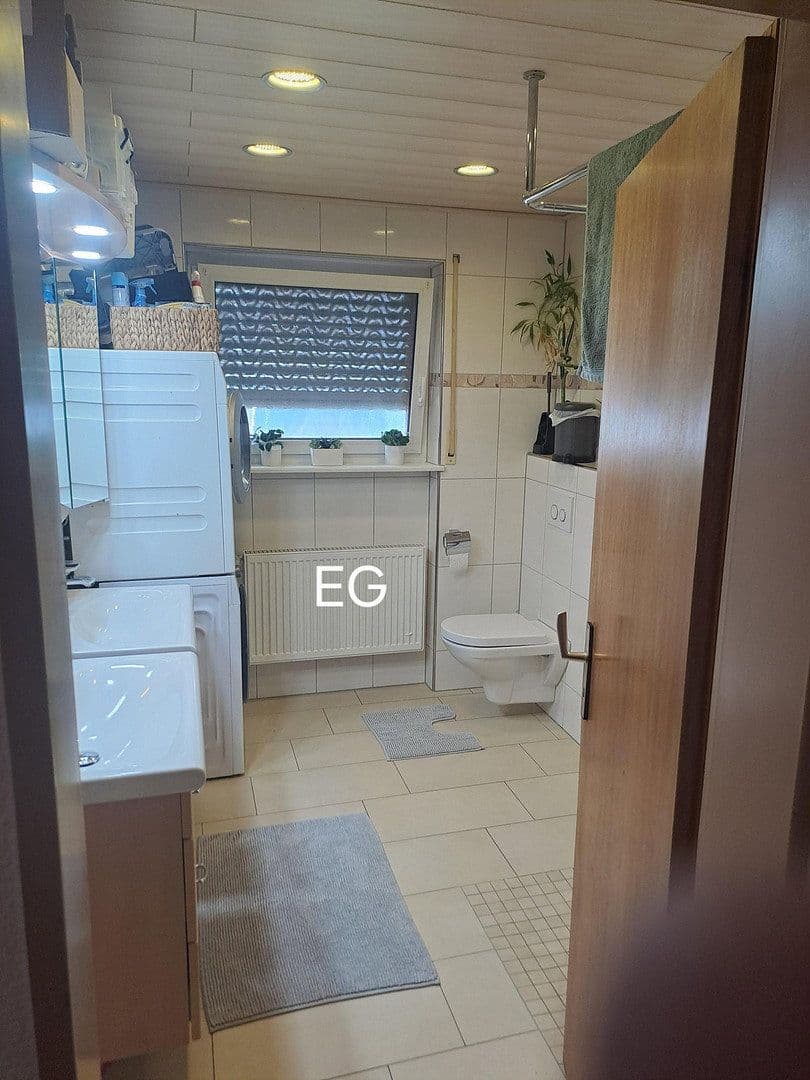 Predaj domu 252 m², pozemok 640 m², Hallauerst. 32, Stühlingen, Bádensko-Wurttembersko Predaj domu 252 m², pozemok 640 m², Hallauerst. 32, Stühlingen, Bádensko-Wurttembersko
