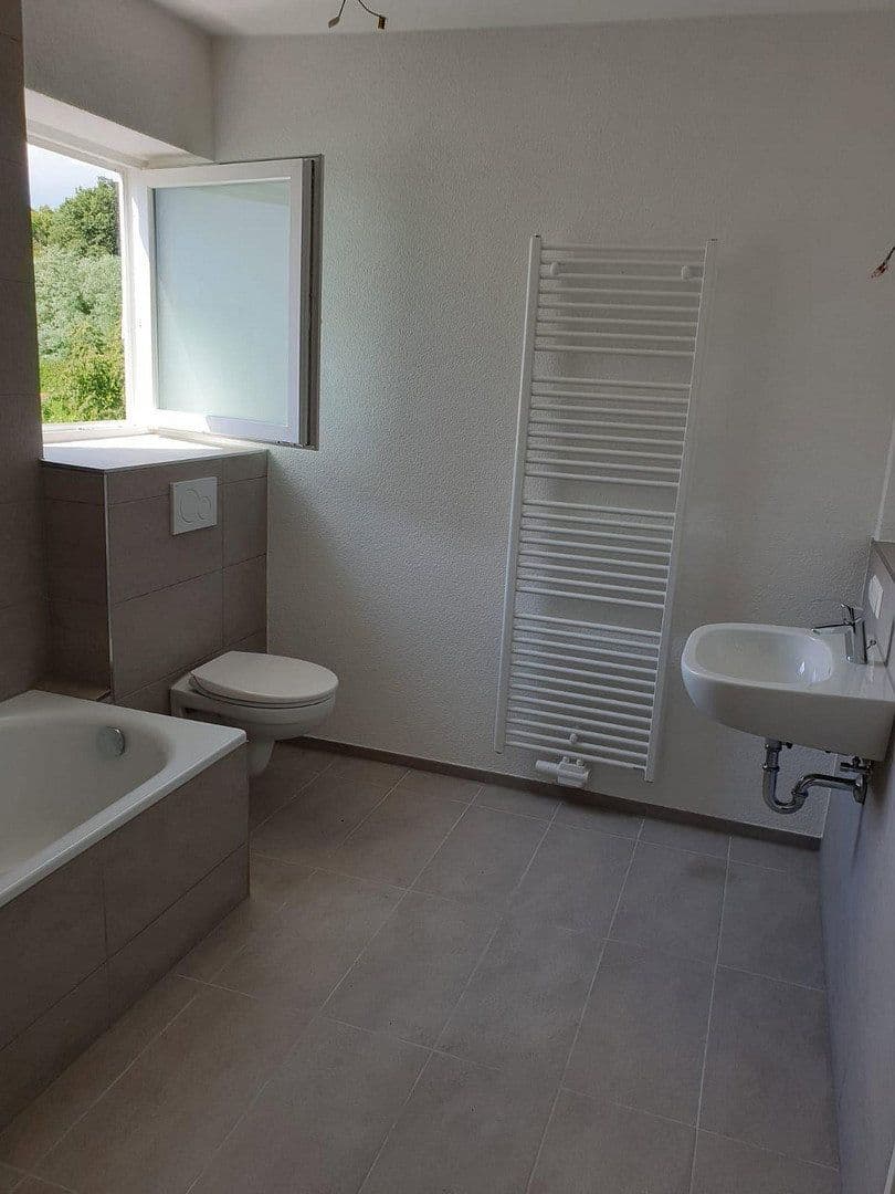 Predaj domu 228 m², pozemok 1.055 m², Wörth am Rhein, Porýnie-Falcko Predaj domu 228 m², pozemok 1.055 m², Wörth am Rhein, Porýnie-Falcko