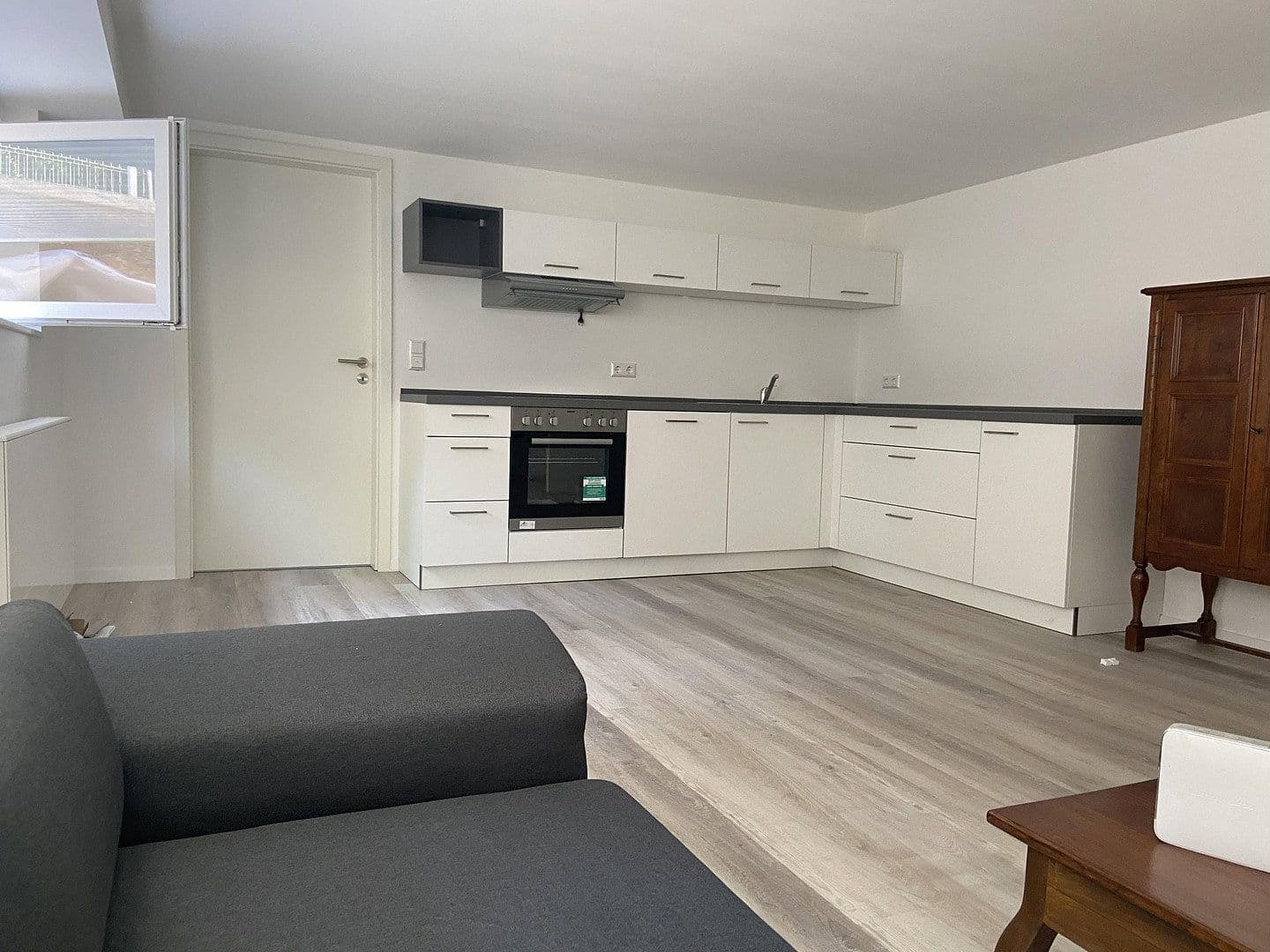 Predaj domu 228 m², pozemok 1.055 m², Wörth am Rhein, Porýnie-Falcko Predaj domu 228 m², pozemok 1.055 m², Wörth am Rhein, Porýnie-Falcko