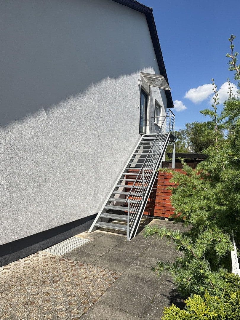 Predaj domu 228 m², pozemok 1.055 m², Wörth am Rhein, Porýnie-Falcko Predaj domu 228 m², pozemok 1.055 m², Wörth am Rhein, Porýnie-Falcko