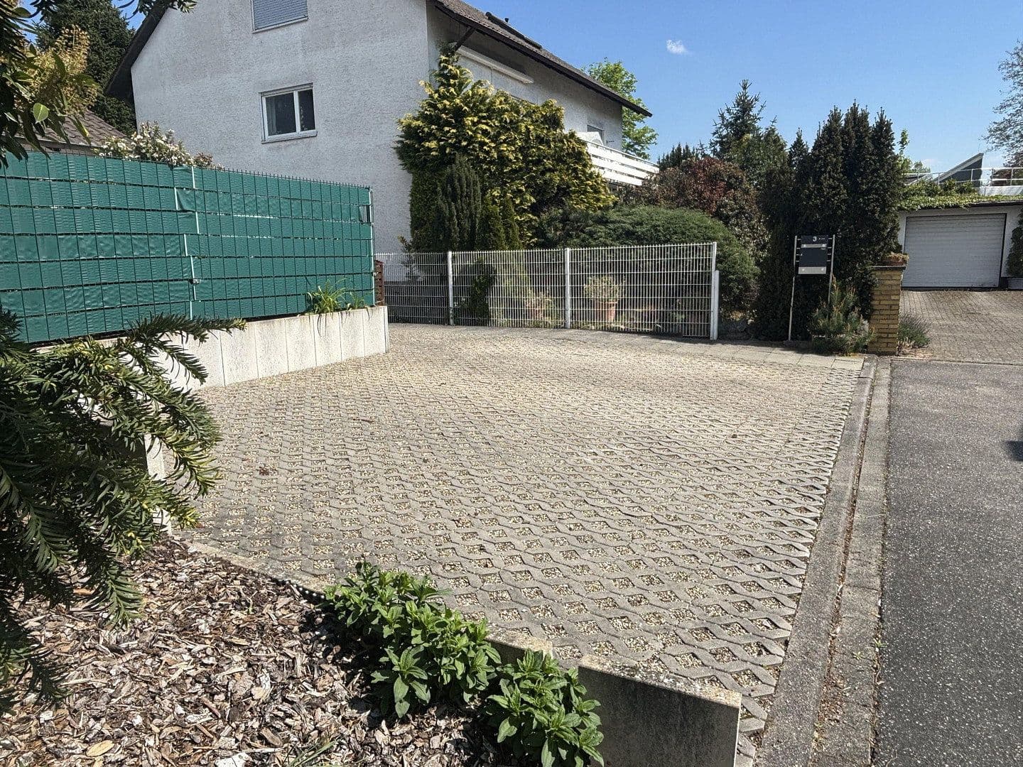 Predaj domu 228 m², pozemok 1.055 m², Wörth am Rhein, Porýnie-Falcko Predaj domu 228 m², pozemok 1.055 m², Wörth am Rhein, Porýnie-Falcko