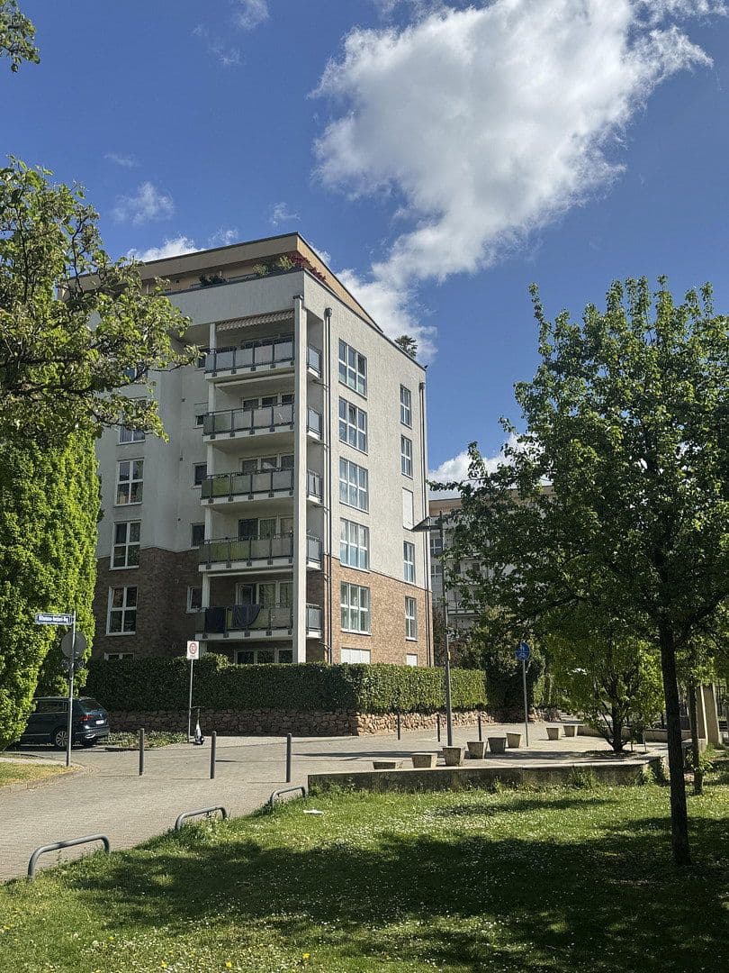 Predaj bytu 4-izbový 110 m², Frankfurt, Hesensko Predaj bytu 4-izbový 110 m², Frankfurt, Hesensko