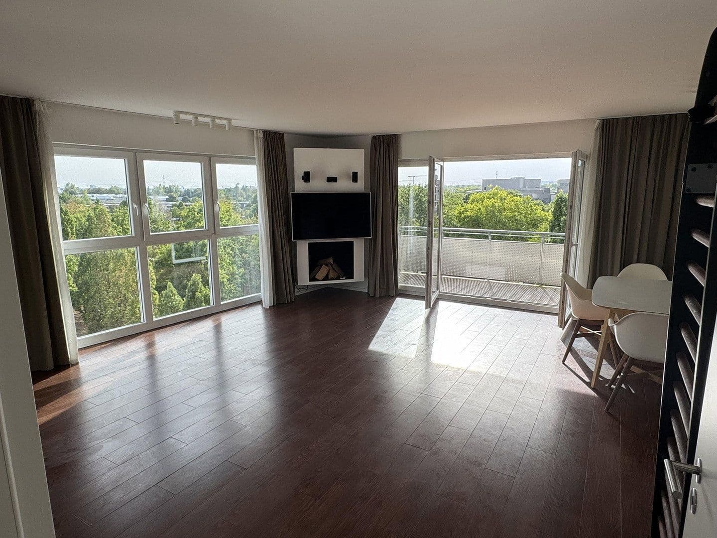 Predaj bytu 4-izbový 110 m², Frankfurt, Hesensko Predaj bytu 4-izbový 110 m², Frankfurt, Hesensko