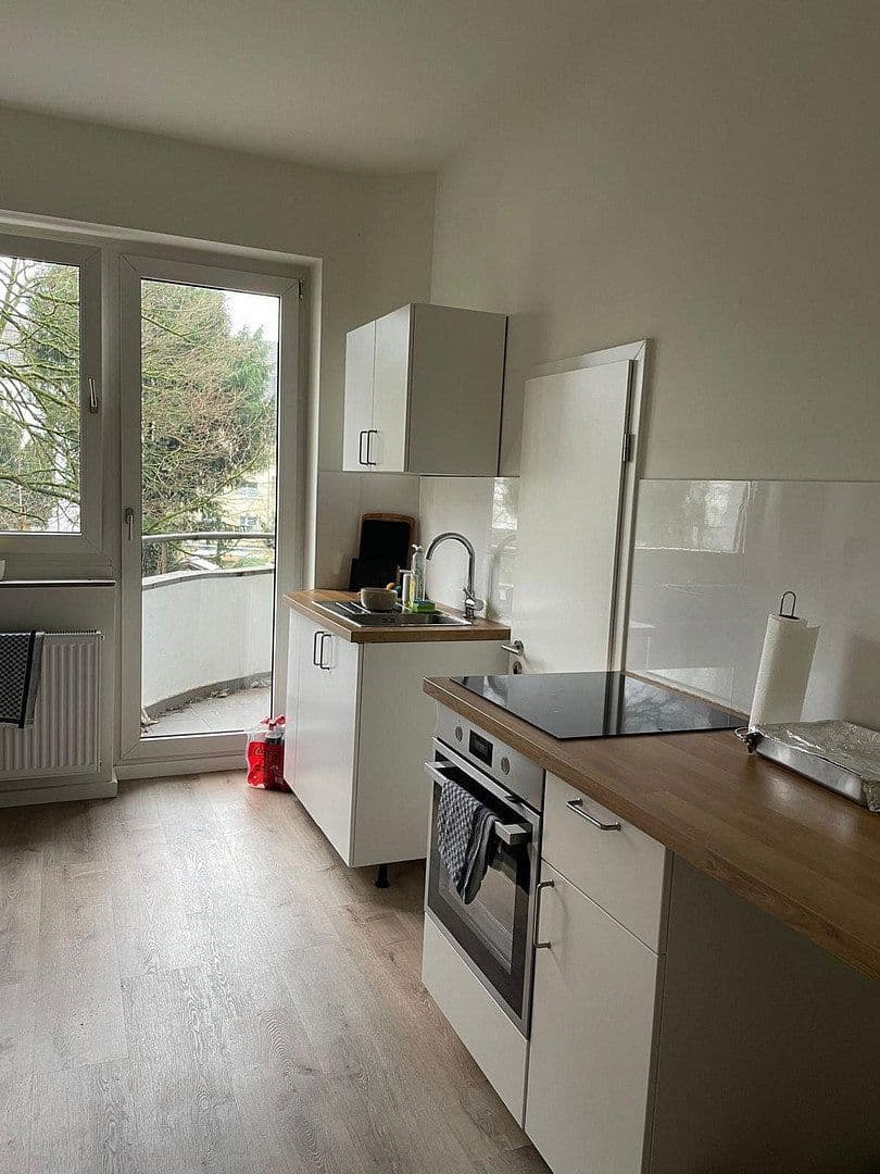 Prenájom bytu 2-izbový 72 m², Düsseldorf, Severné Porýnie - Westfálsko Prenájom bytu 2-izbový 72 m², Düsseldorf, Severné Porýnie - Westfálsko