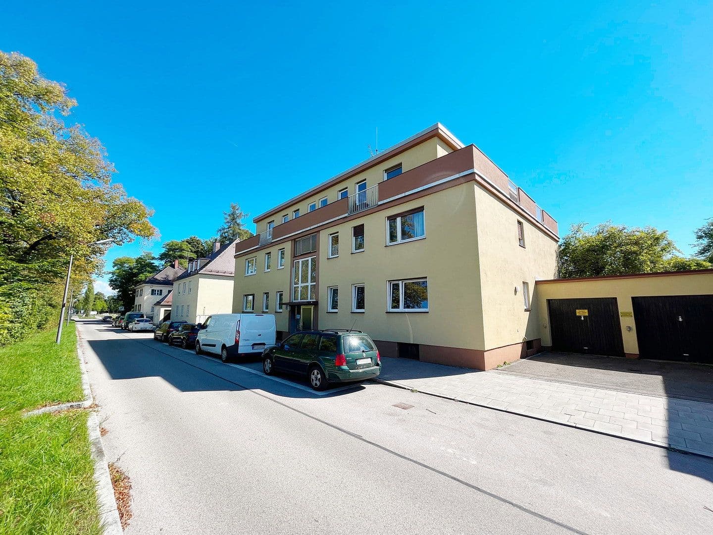 Prenájom bytu 3-izbový 75 m², München, Bavorsko Prenájom bytu 3-izbový 75 m², München, Bavorsko