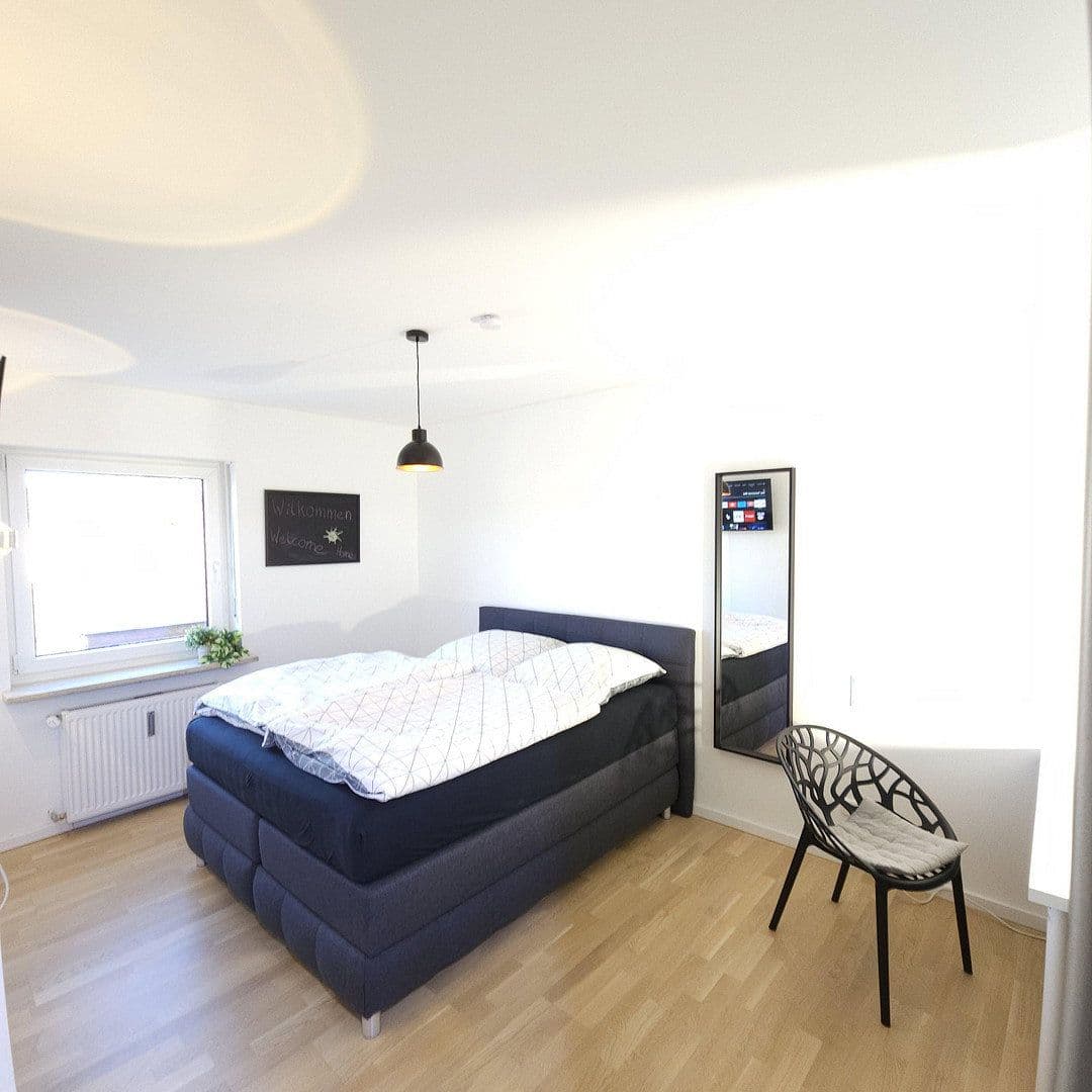 Prenájom bytu 3-izbový 75 m², München, Bavorsko Prenájom bytu 3-izbový 75 m², München, Bavorsko