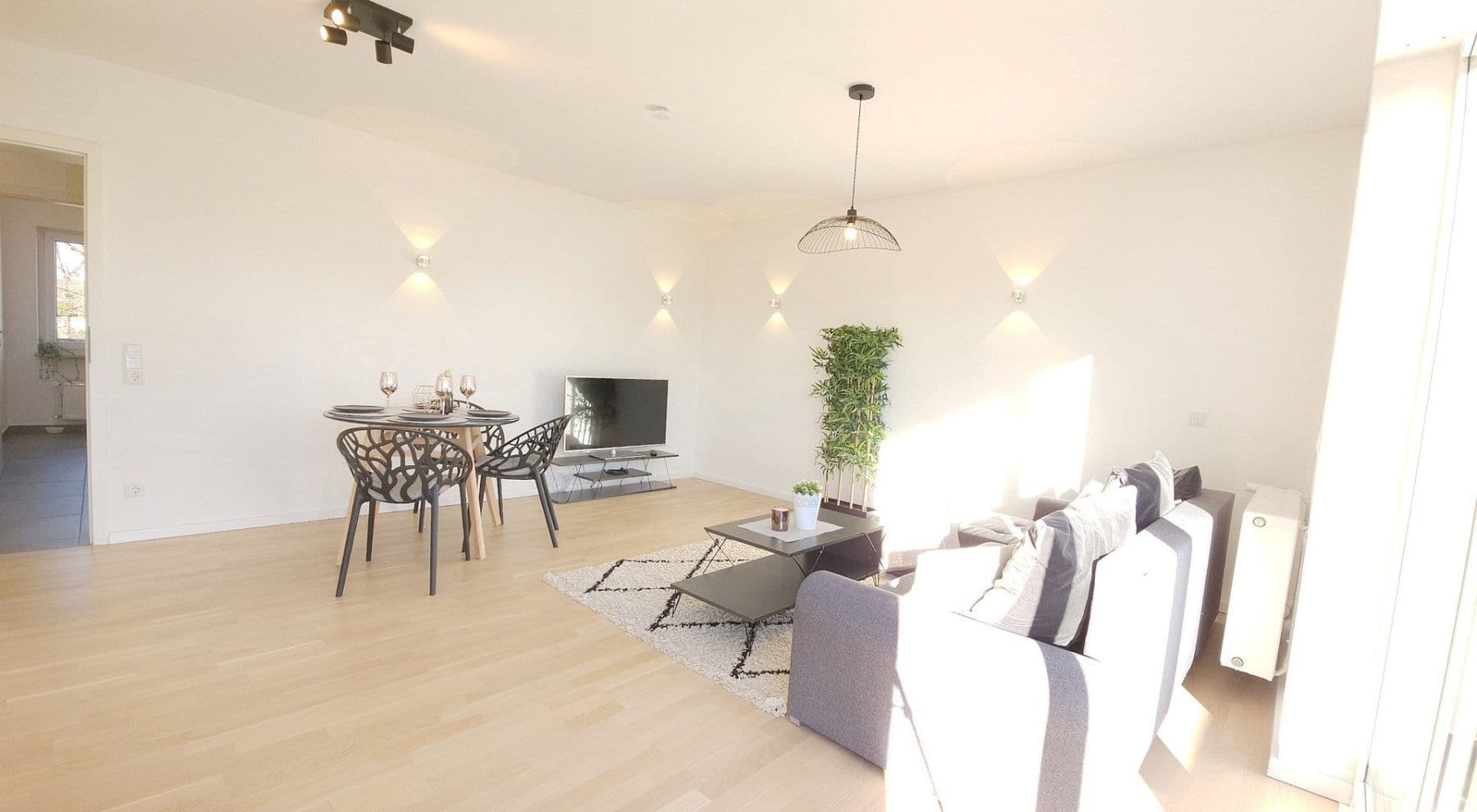 Prenájom bytu 3-izbový 75 m², München, Bavorsko Prenájom bytu 3-izbový 75 m², München, Bavorsko