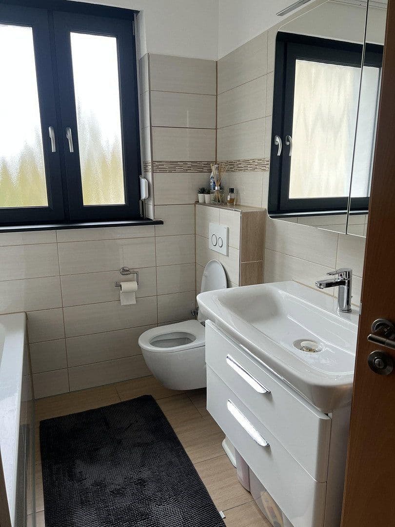 Prenájom bytu 4-izbový 98 m², Köllestraße 25, Ulm, Bádensko-Wurttembersko Prenájom bytu 4-izbový 98 m², Köllestraße 25, Ulm, Bádensko-Wurttembersko