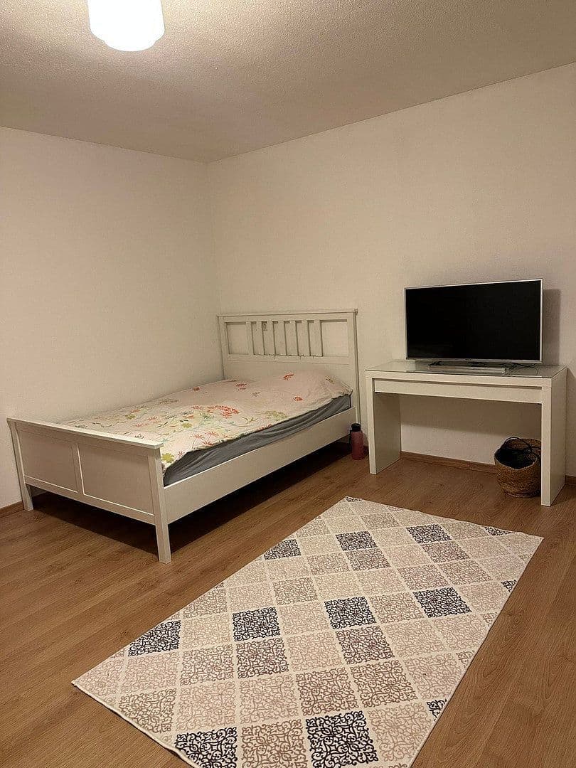 Prenájom bytu 4-izbový 98 m², Köllestraße 25, Ulm, Bádensko-Wurttembersko Prenájom bytu 4-izbový 98 m², Köllestraße 25, Ulm, Bádensko-Wurttembersko
