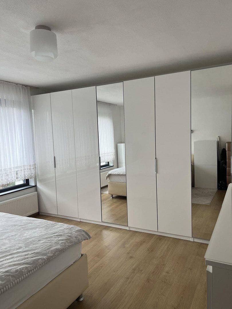 Prenájom bytu 4-izbový 98 m², Köllestraße 25, Ulm, Bádensko-Wurttembersko Prenájom bytu 4-izbový 98 m², Köllestraße 25, Ulm, Bádensko-Wurttembersko