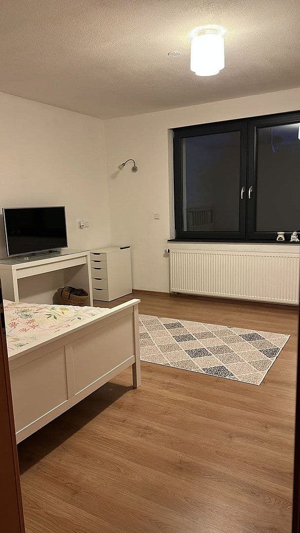 Prenájom bytu 4-izbový 98 m², Köllestraße 25, Ulm, Bádensko-Wurttembersko Prenájom bytu 4-izbový 98 m², Köllestraße 25, Ulm, Bádensko-Wurttembersko