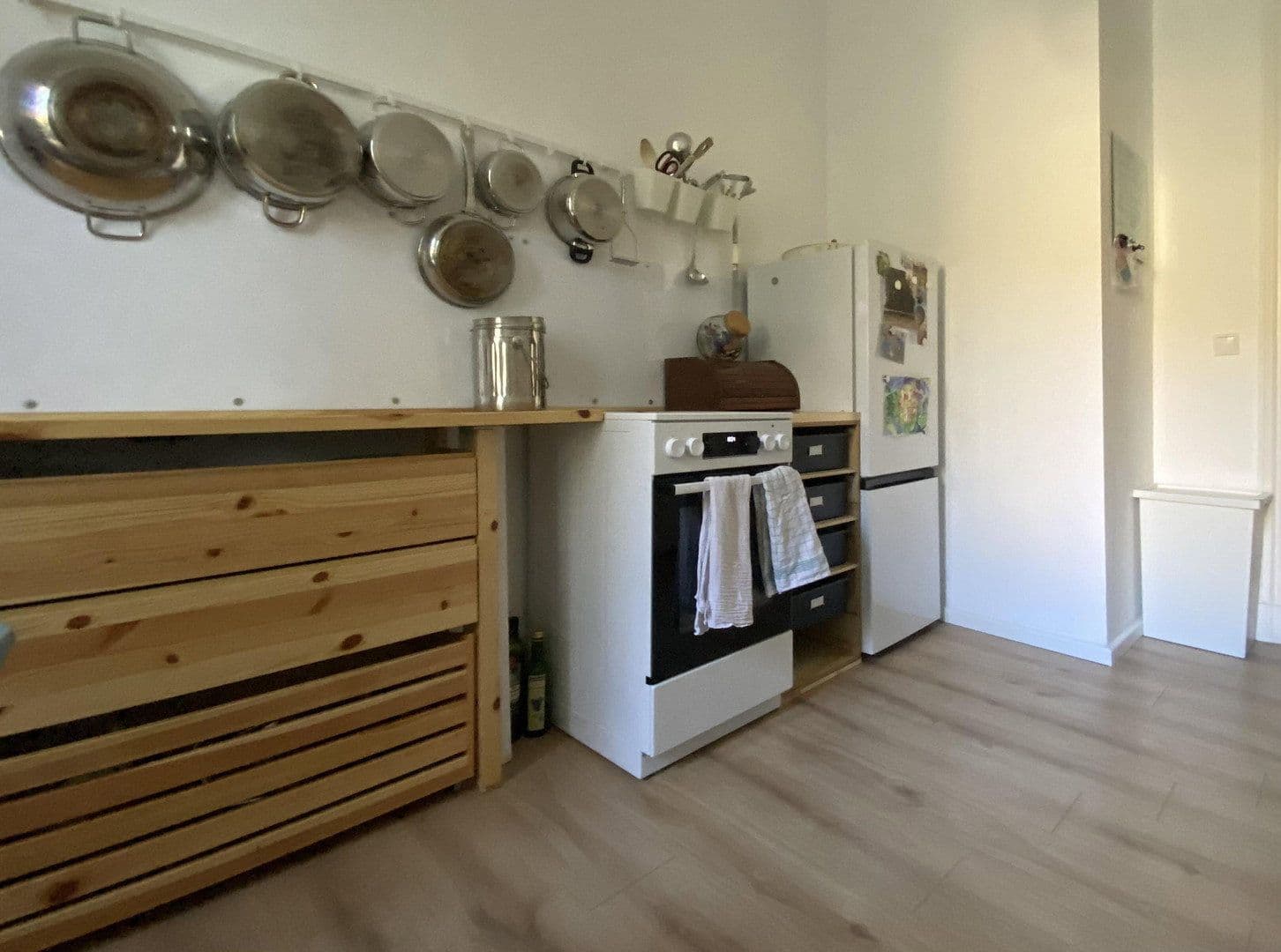 Prenájom bytu 3-izbový 118 m², Berlin, Berlín Prenájom bytu 3-izbový 118 m², Berlin, Berlín